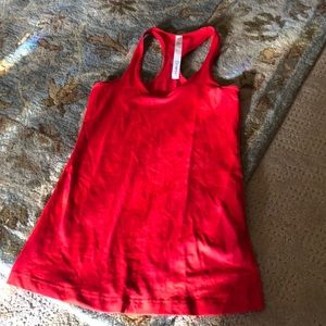 Lululemon fitted tank